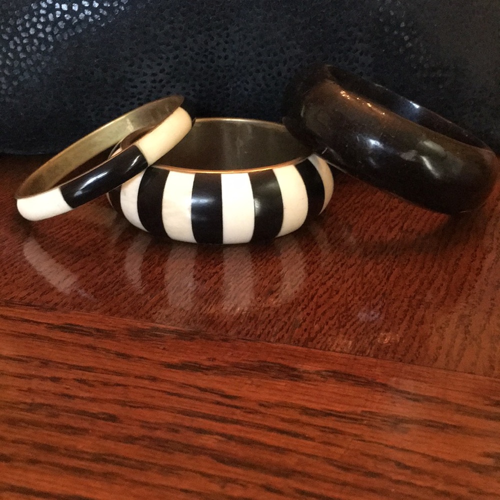 Set of 3 bangle bracelets